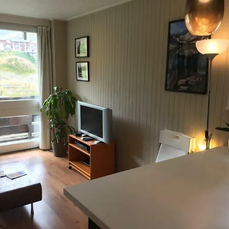 Bright Apmt For 2 People In Lavachet, 2100 شقة *